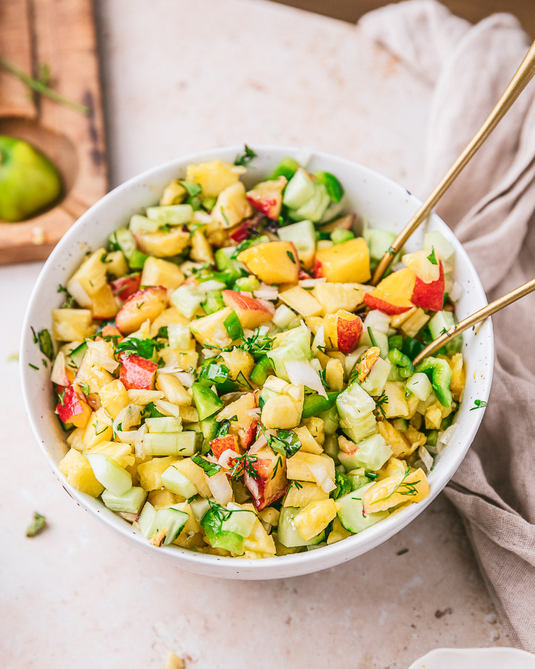 Salade antillaise concombre–ananas au citron vert